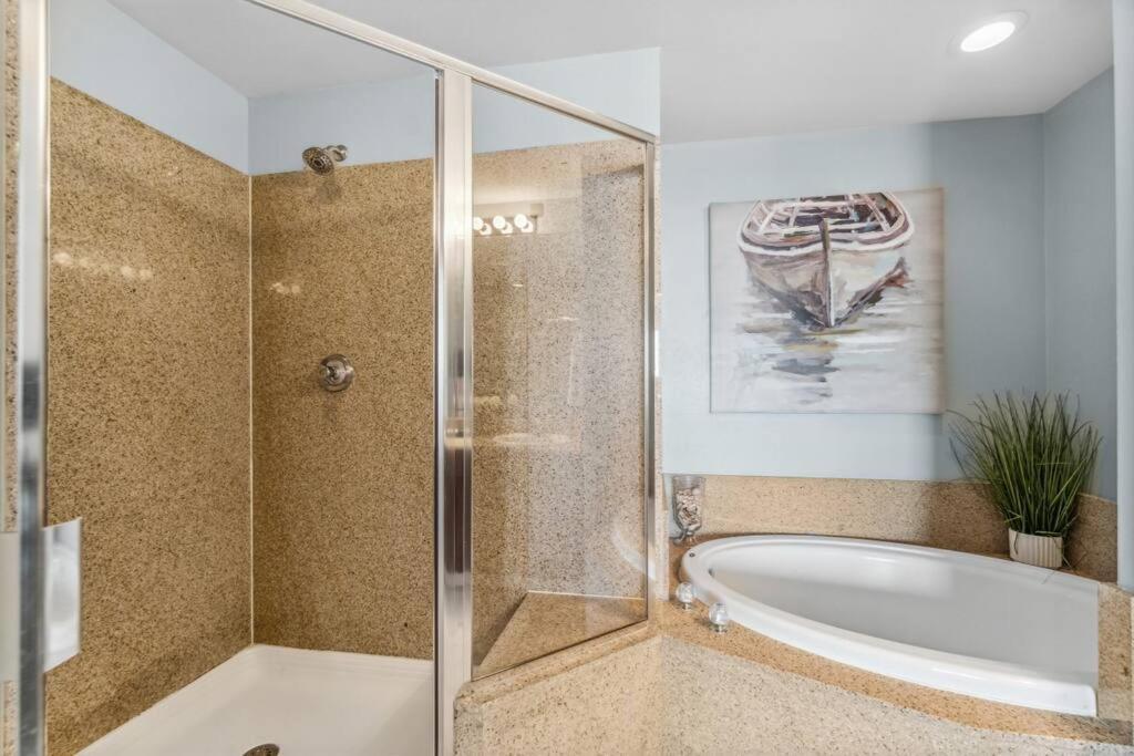 Spacious Beach Condo With Gulf Views! Sleeps 8! By Dolce Vita Getaways Pcb Panama City Beach Luaran gambar